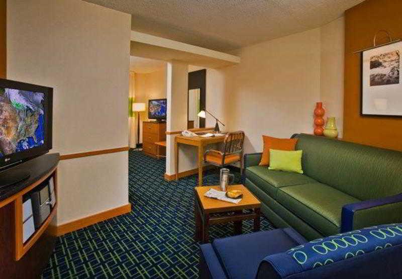 Fairfield Inn And Suites Flint Fenton Bagian luar foto