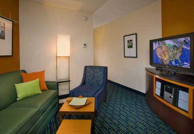 Fairfield Inn And Suites Flint Fenton Bagian luar foto