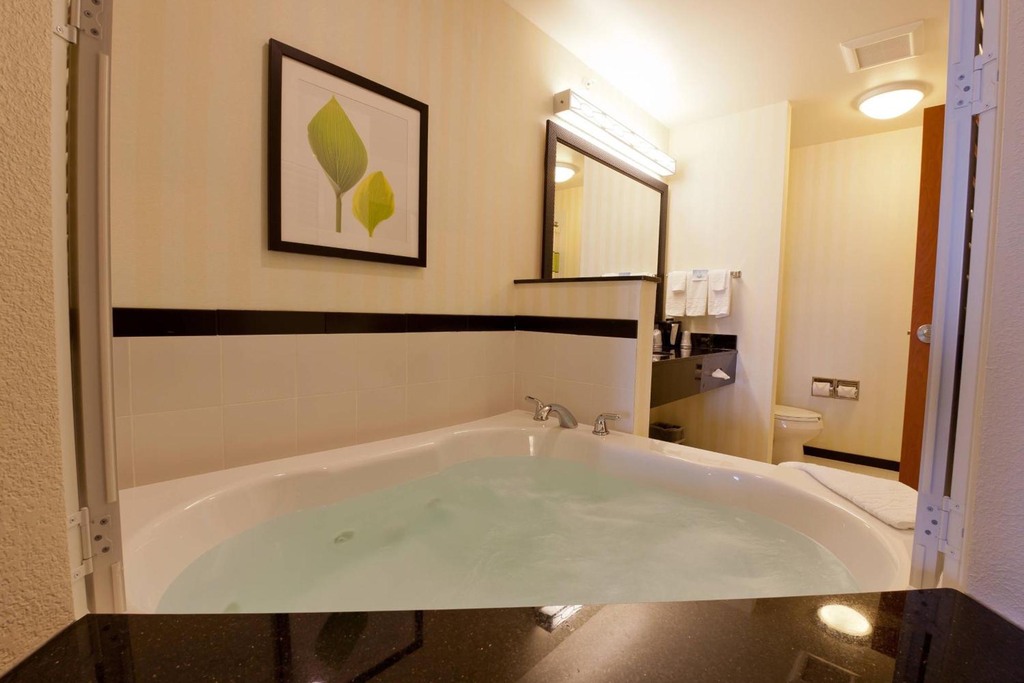Fairfield Inn And Suites Flint Fenton Bagian luar foto